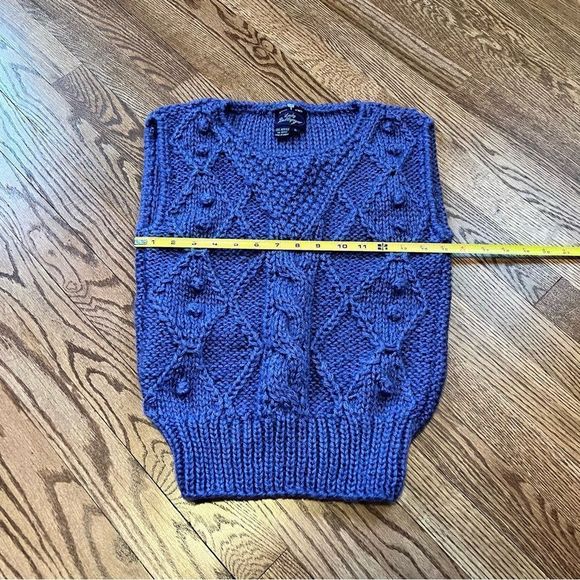 Vintage Lady Ballymoor Hand-knit Sweater Vest / Sweater Tank - Purple - Picture 6 of 9
